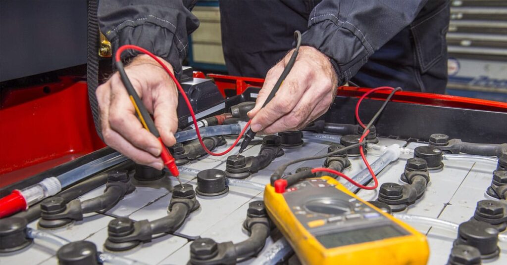 Toyota Forklift Battery Maintenance And Handling Tips
